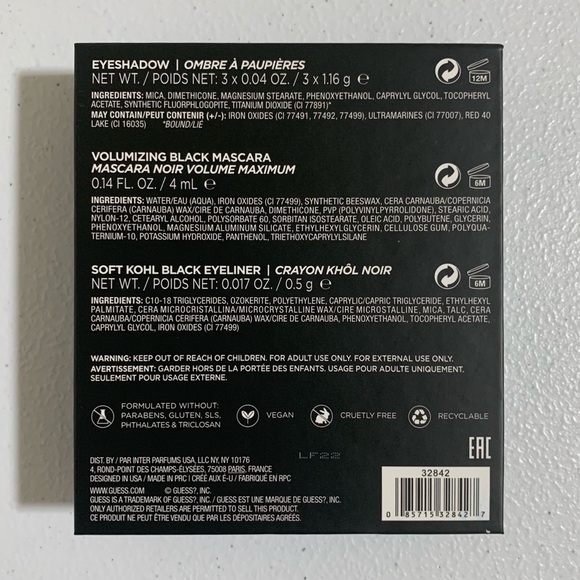 Guess ‘Smokey’ Eye Mini Look Book Makeup Set-New - Picture 9 of 9